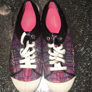 Coach sneakers woman’s size 9 cute!!!